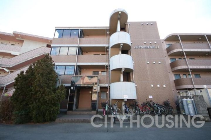 シャンゼリゼ21の外観