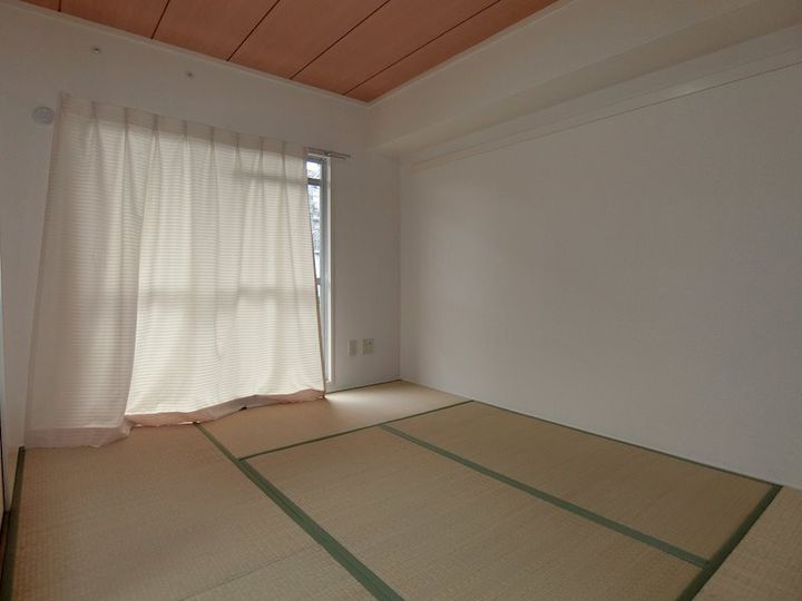コーポレート相模原富士見の居間