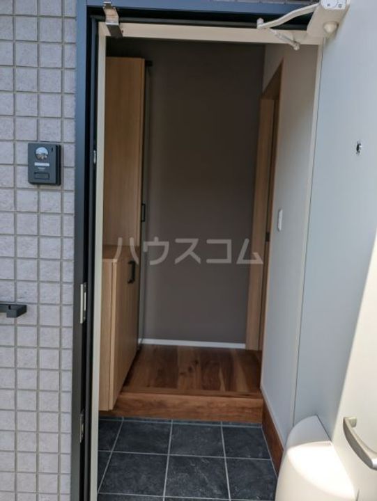 AFC RESIDENCE 三保松原Bの玄関