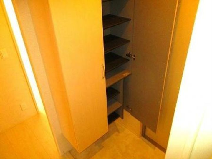 フォルテューヌDの玄関