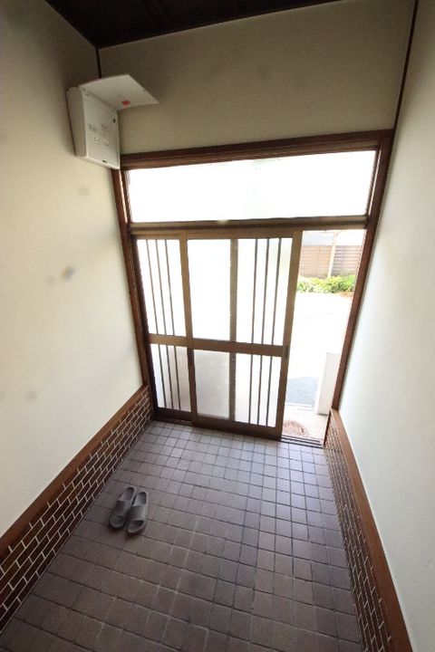 兵庫県尼崎市大庄北3(一戸建)の賃貸物件の玄関