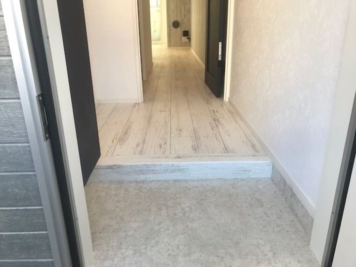 サンヴィレッジ30の玄関