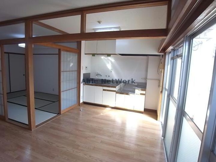 コスモ河村の居間