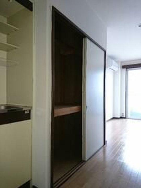 西岡ビルの内装