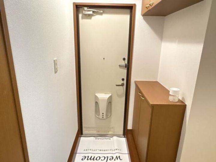 群馬県高崎市上大類町(アパート)の賃貸物件の玄関