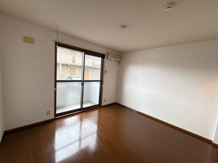 群馬県高崎市上大類町(アパート)の賃貸物件の居間