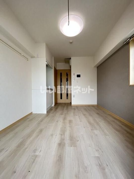 埼玉県越谷市南越谷1(マンション)の賃貸物件の居間