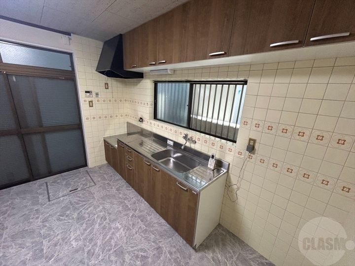 大阪府吹田市内本町1(一戸建)の賃貸物件のキッチン
