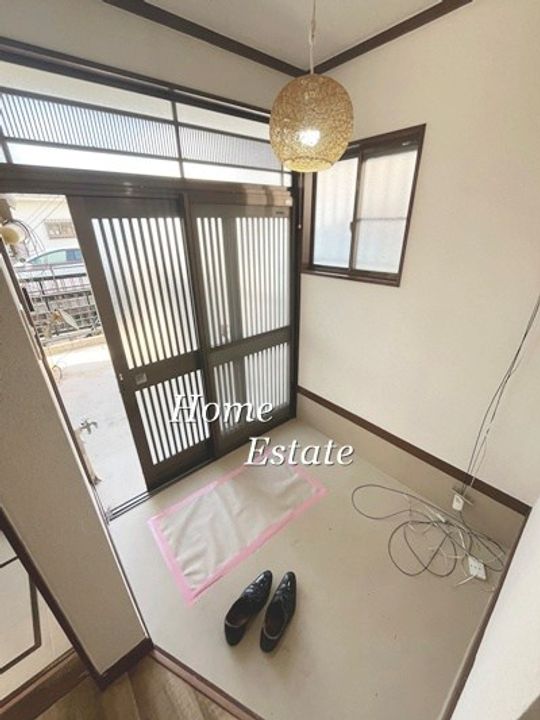 神奈川県横浜市保土ヶ谷区鎌谷町(一戸建)の賃貸物件の玄関