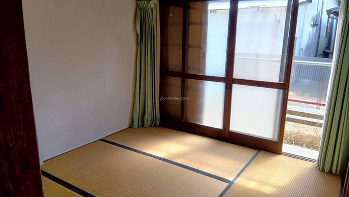 神奈川県小田原市栢山(一戸建)の賃貸物件の居間