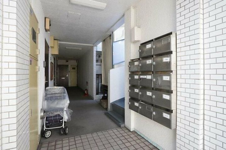 モンシェール板橋本町の地図