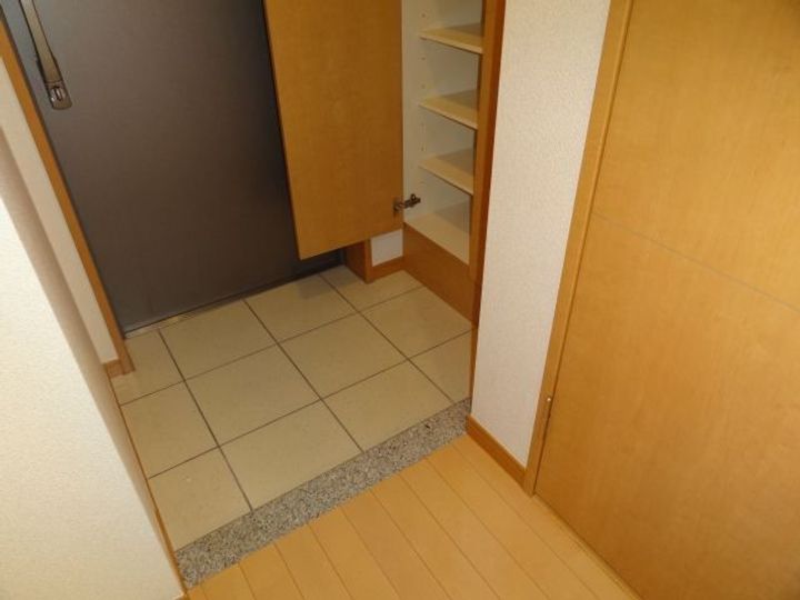 東京都江東区大島2(マンション)の賃貸物件の玄関