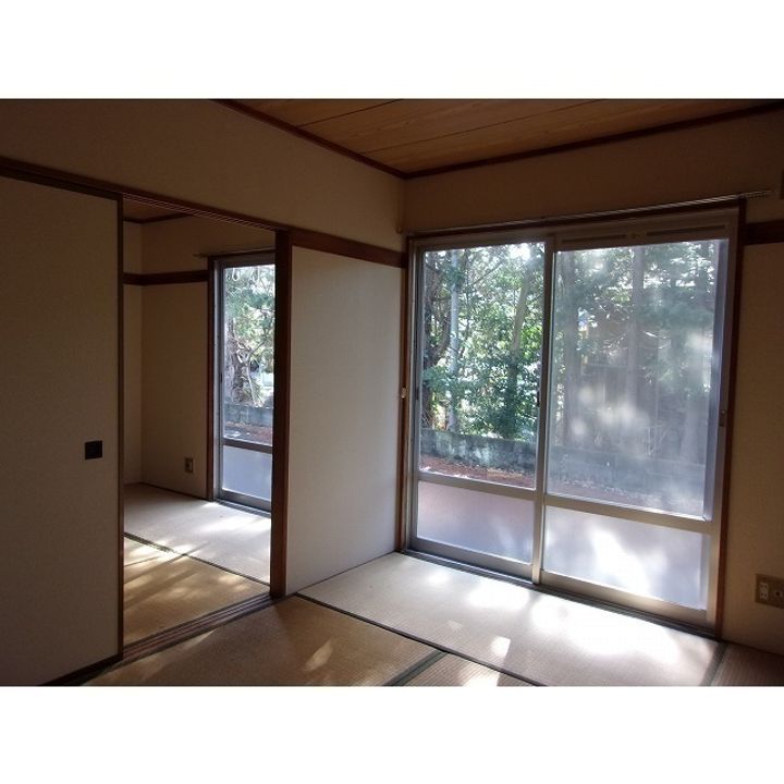 狩野ハイツの居間