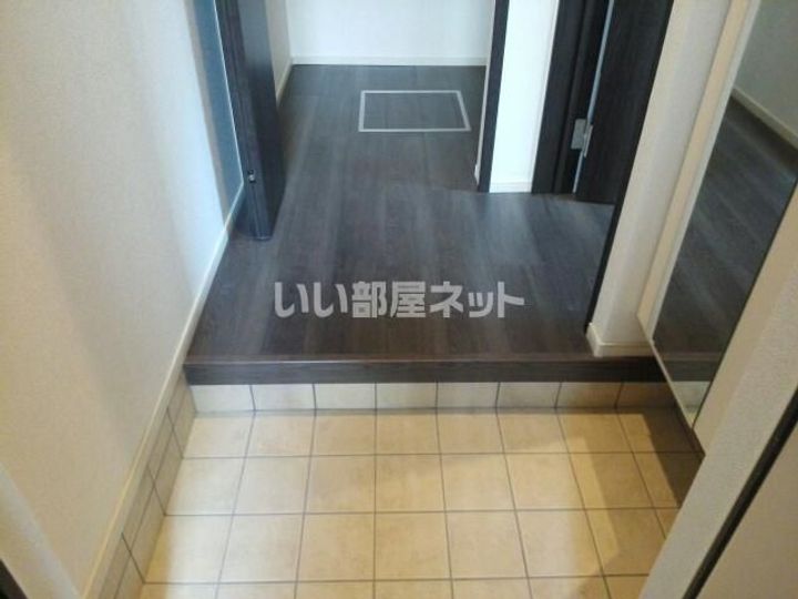 大阪府守口市八雲西町2(アパート)の賃貸物件の玄関