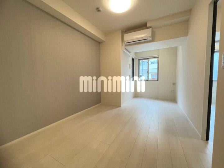 THE BLOSSOM 新栄の居間