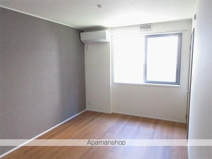 ヴェルデ・MIIの居間