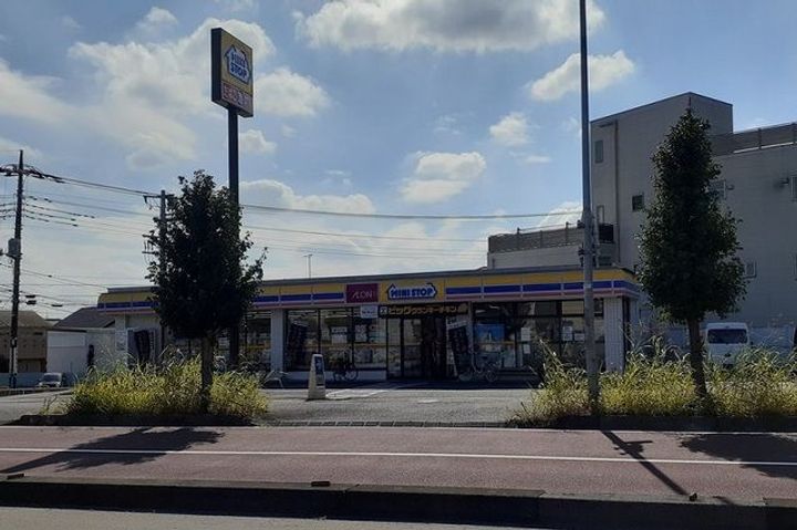 メゾン・グラースの周辺