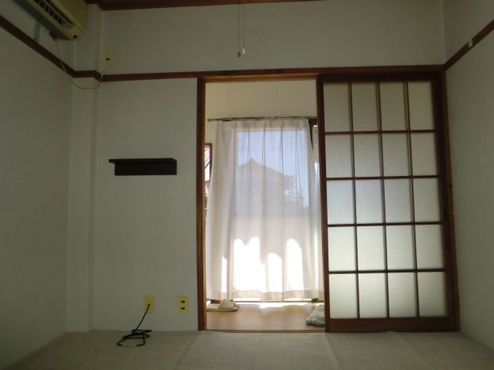 ナラハラコーポの居間