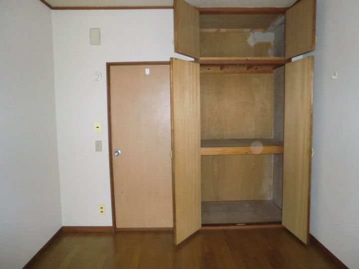 ナラハラコーポの内装