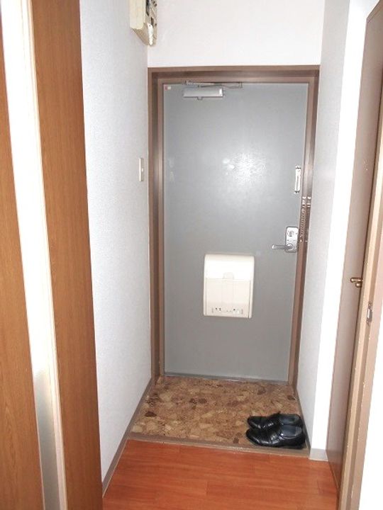メープル南16条の玄関