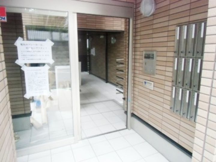 神奈川県横浜市港北区下田町5(アパート)の賃貸物件の地図