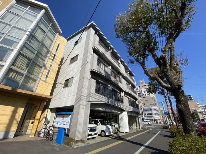 赤塚ビルの外観