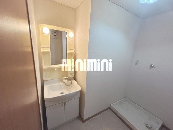 ホワイトマンションの内装