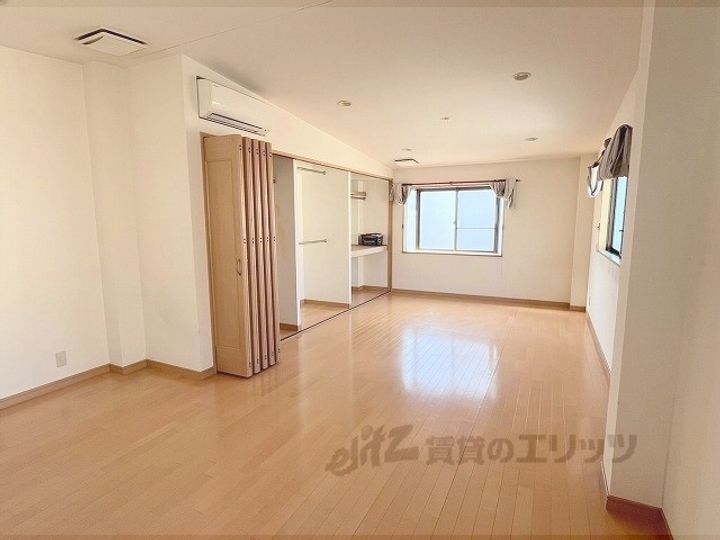 京都府京都市上京区西五辻東町(一戸建)の賃貸物件の居間