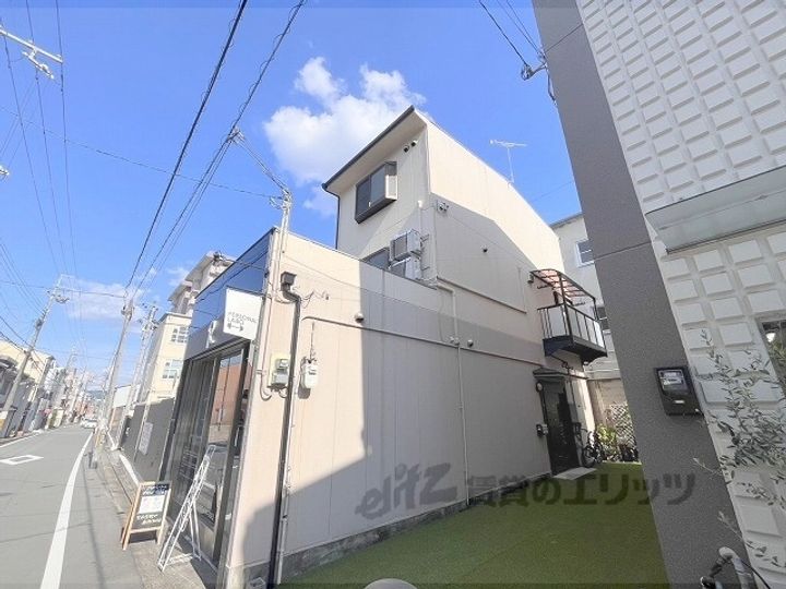 京都府京都市上京区西五辻東町(一戸建)の賃貸物件の外観