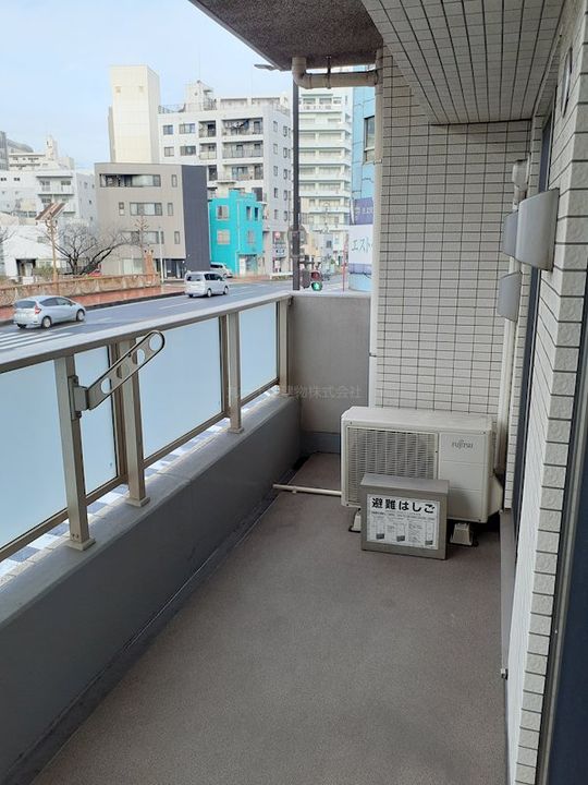 東ビルの内装