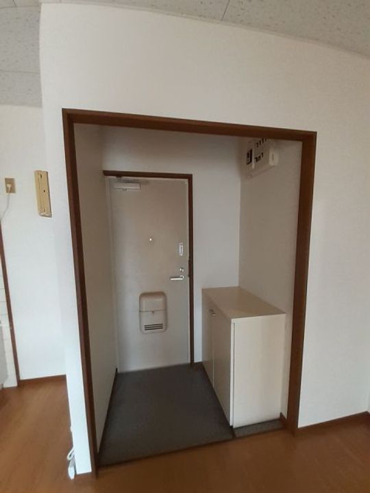 群馬県高崎市剣崎町(アパート)の賃貸物件の玄関