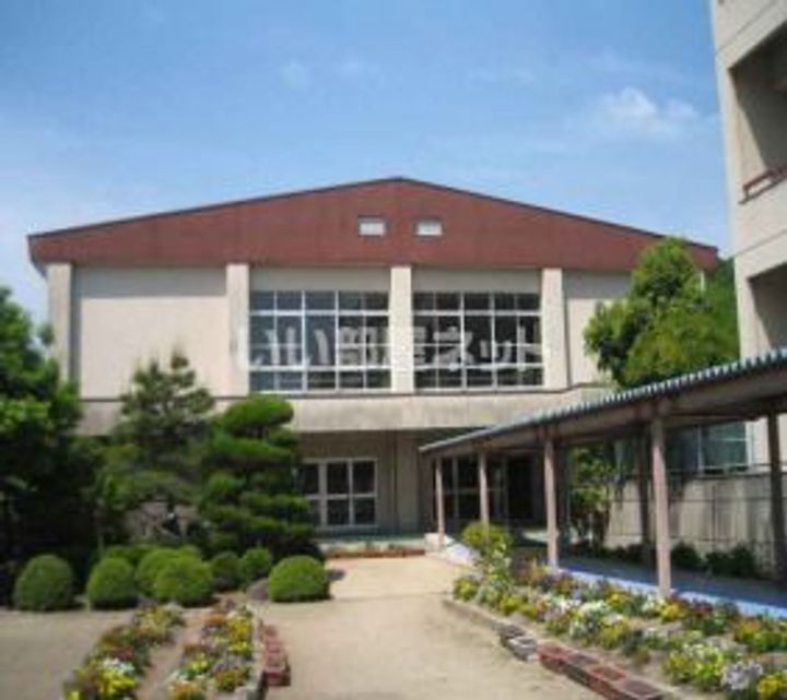 グランドメゾン中之町の周辺