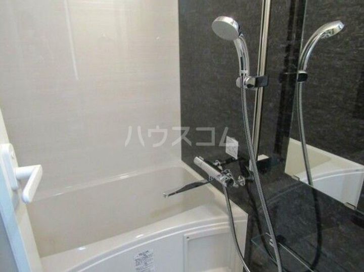ロアール横浜南伍番館の風呂