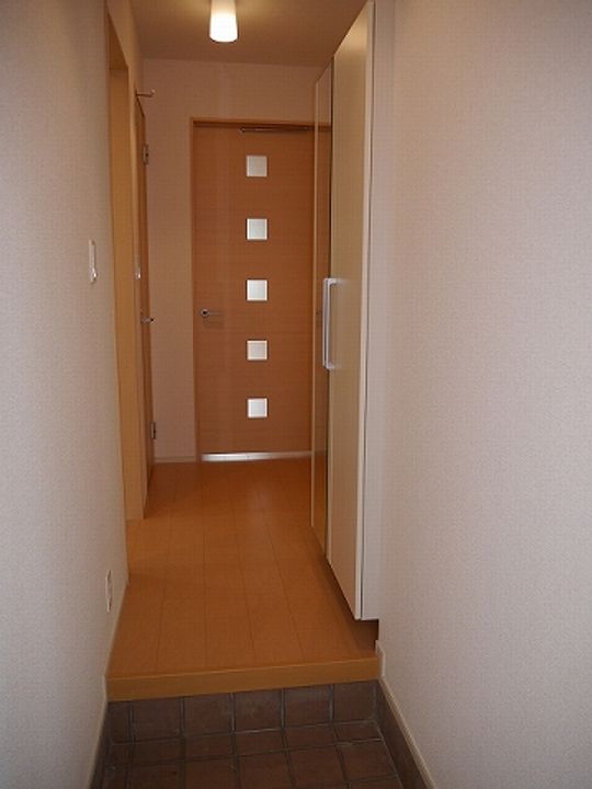 山形県山形市松波1(アパート)の賃貸物件の玄関