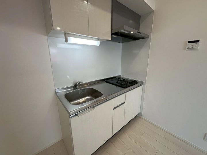 MOVE呉三条のキッチン