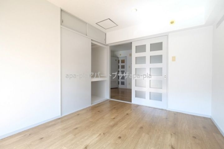 シャトーサンワの内装