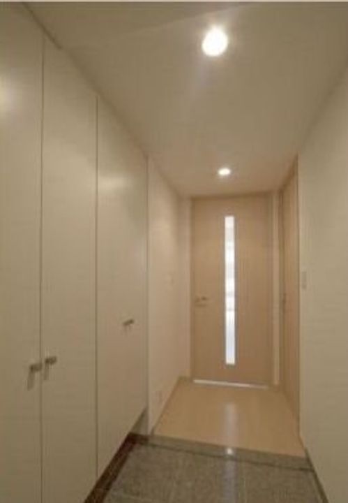 東京都港区浜松町1(マンション)の賃貸物件の玄関