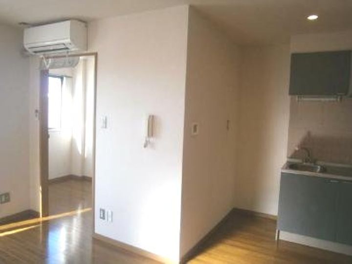 ハイツ佐野の居間