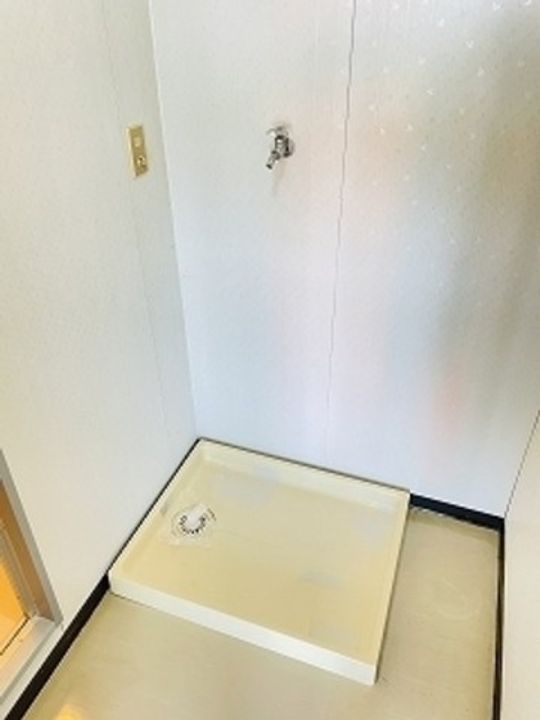 トレビアンビルの内装