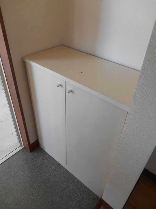 高橋ハイツの玄関