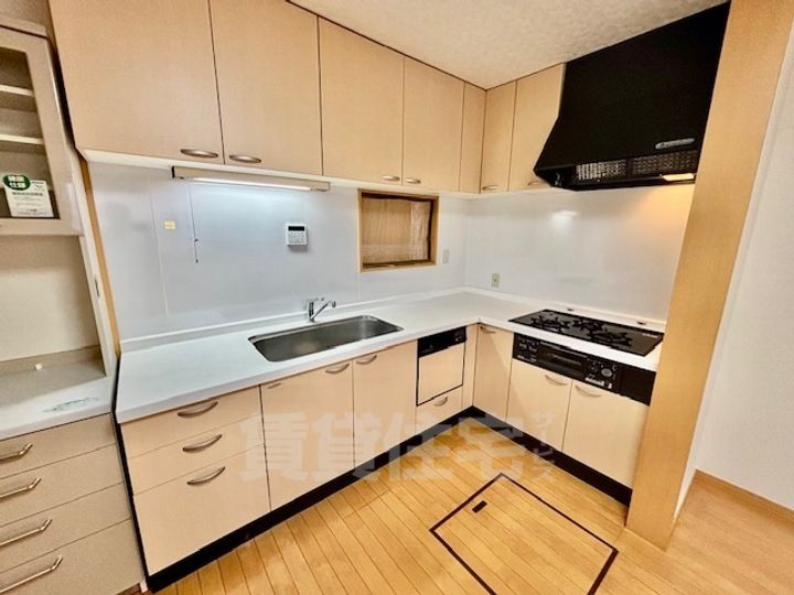 大阪府吹田市岸部南2(一戸建)の賃貸物件のキッチン