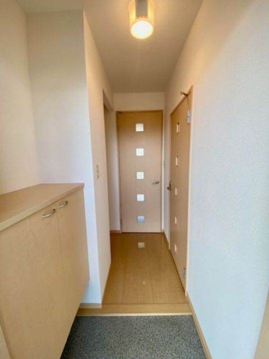 ストロベリーフィールズの玄関