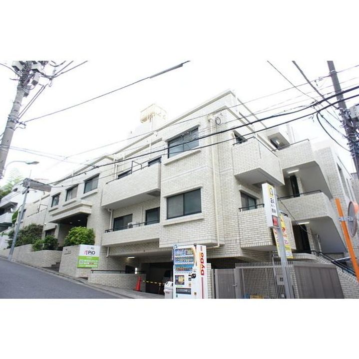 東京都港区西麻布3(マンション)の賃貸物件の外観