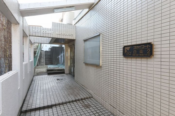 スカイコート白楽B号棟の地図