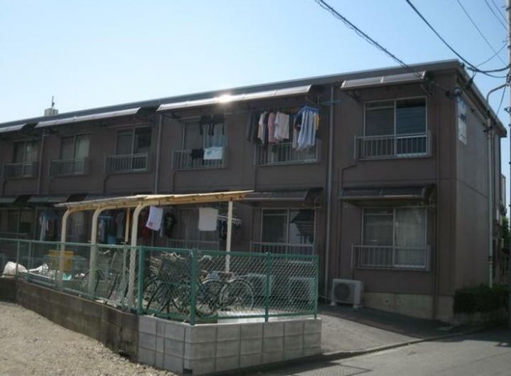 ハイツタカハシの外観