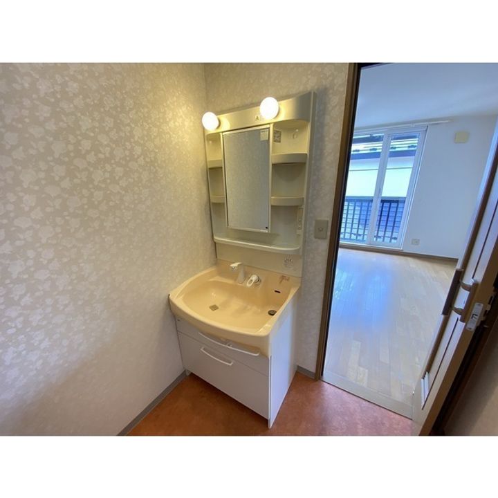 レインボー2004の内装