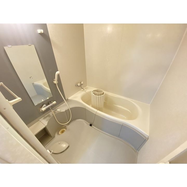 レインボー2004の風呂