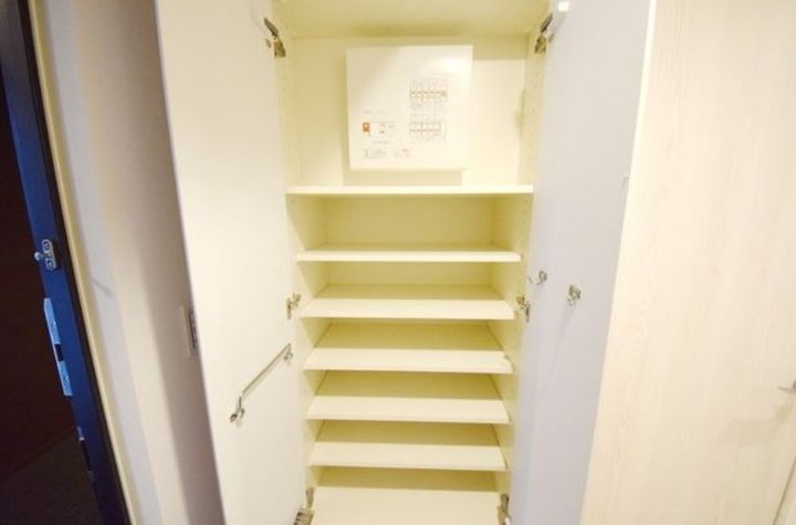 東京都中央区日本橋箱崎町(マンション)の賃貸物件の内装