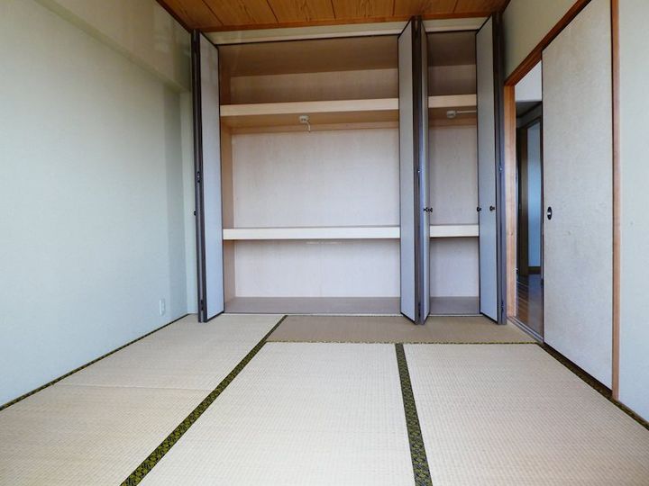 八雲マンションの内装