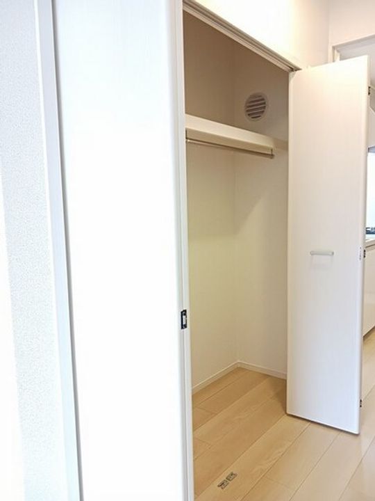エスポワール鶴江 Cの内装